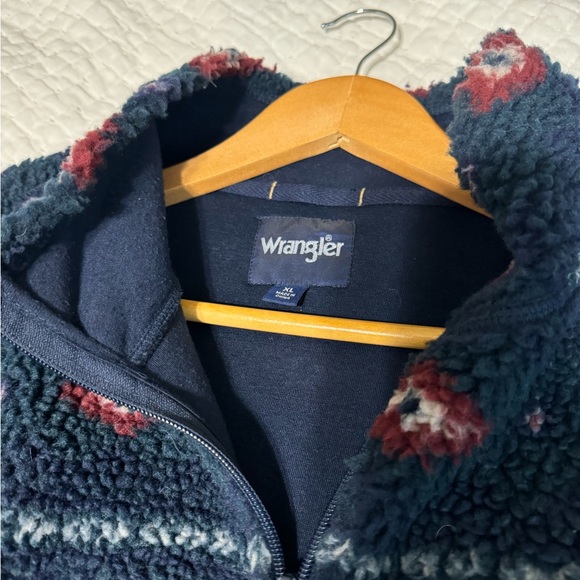 Wrangler Jacket - Picture 3 of 3